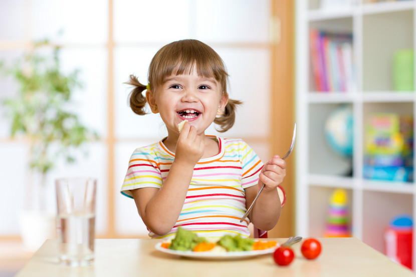 أهم الأطعمة الغنية بالألياف للأطفال .. و ماهي فوائد تناولها ؟؟