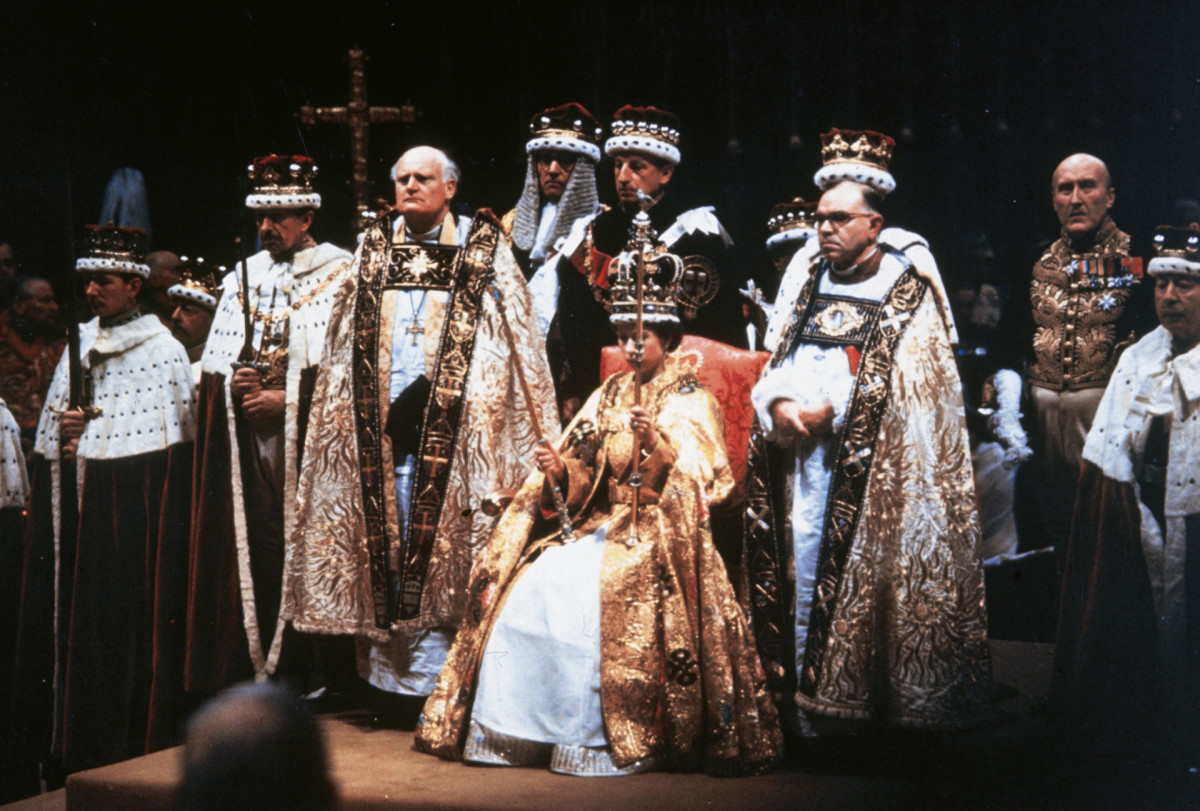 الملكة إليزابيث الثانية .. أهم اللحظات التاريخية في عهدها
